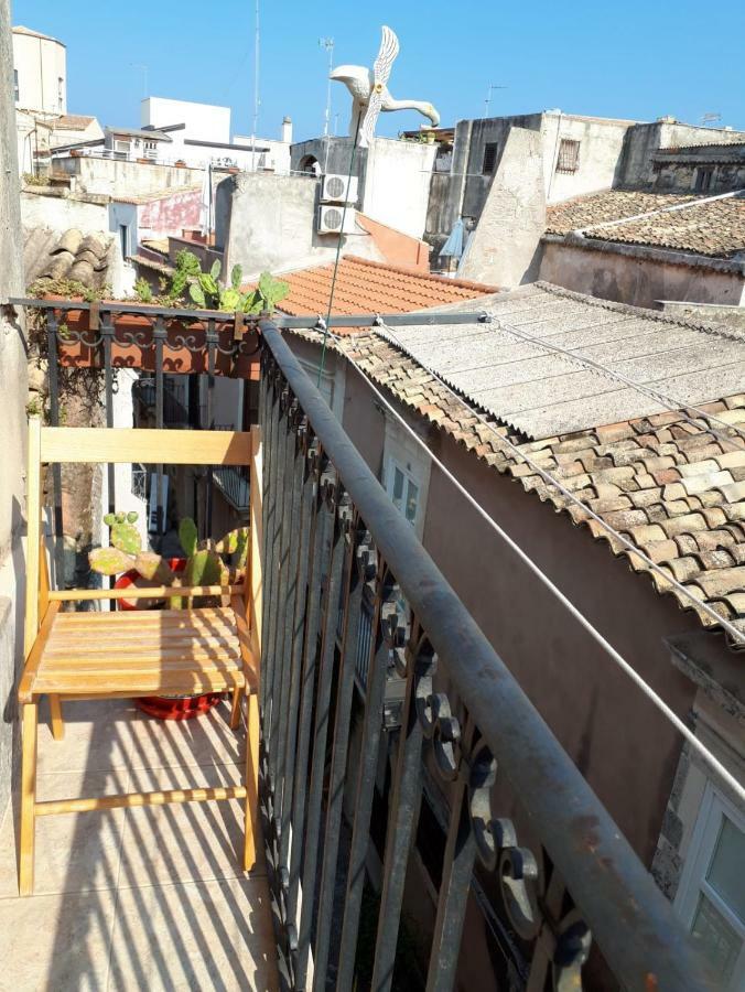 A 100Metri Da Piazza Duomo Di Ortigia Apartman Szirakúza Kültér fotó